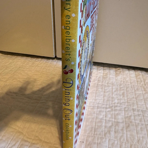 Mary Engelbreit’s Dining Out Cookbook - Picture 4 of 9